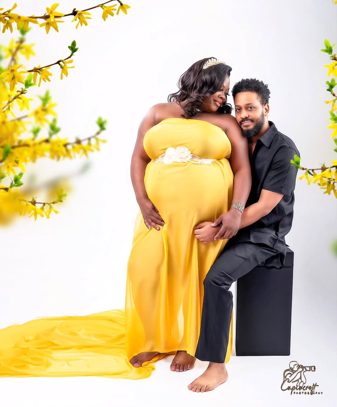 Mrs. Winona Baawa Malek with family